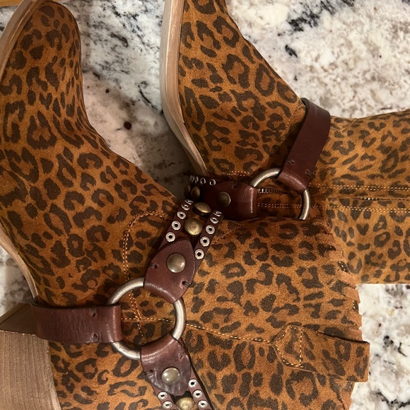 Sundance Whipstitch Boot in leopard. Sz. 41 - Picture 4 of 9